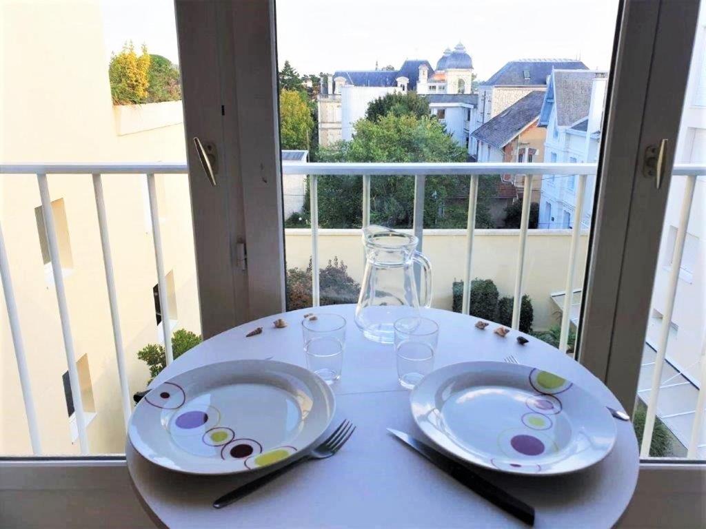 Royan - Studio Lumineux Au Calme - 30M De La Plage - Quartier Du Parc Luaran gambar