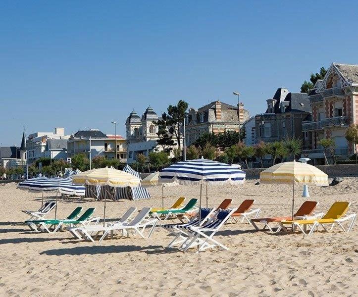 Royan - Studio Lumineux Au Calme - 30M De La Plage - Quartier Du Parc Luaran gambar
