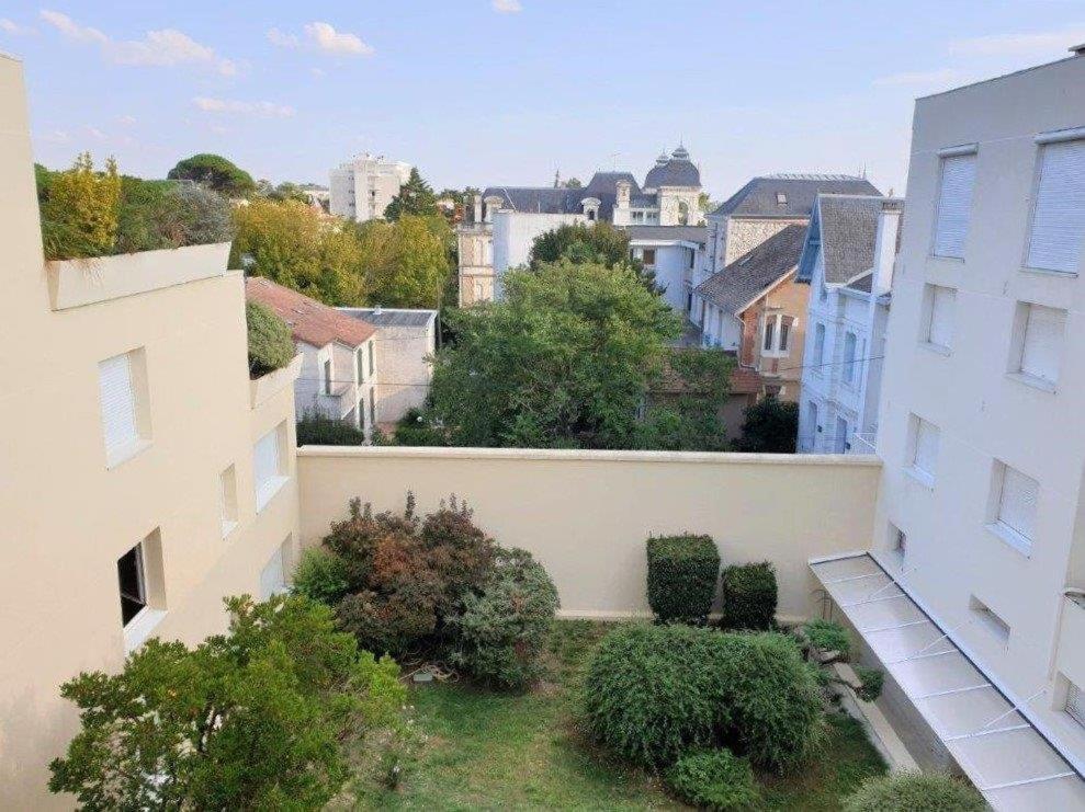 Royan - Studio Lumineux Au Calme - 30M De La Plage - Quartier Du Parc Luaran gambar