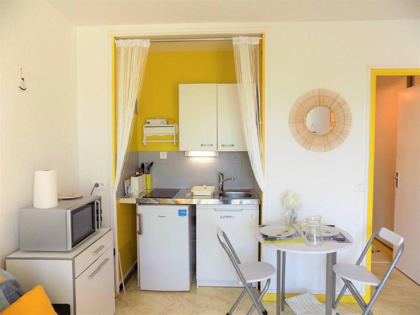 Royan - Studio Lumineux Au Calme - 30M De La Plage - Quartier Du Parc Luaran gambar
