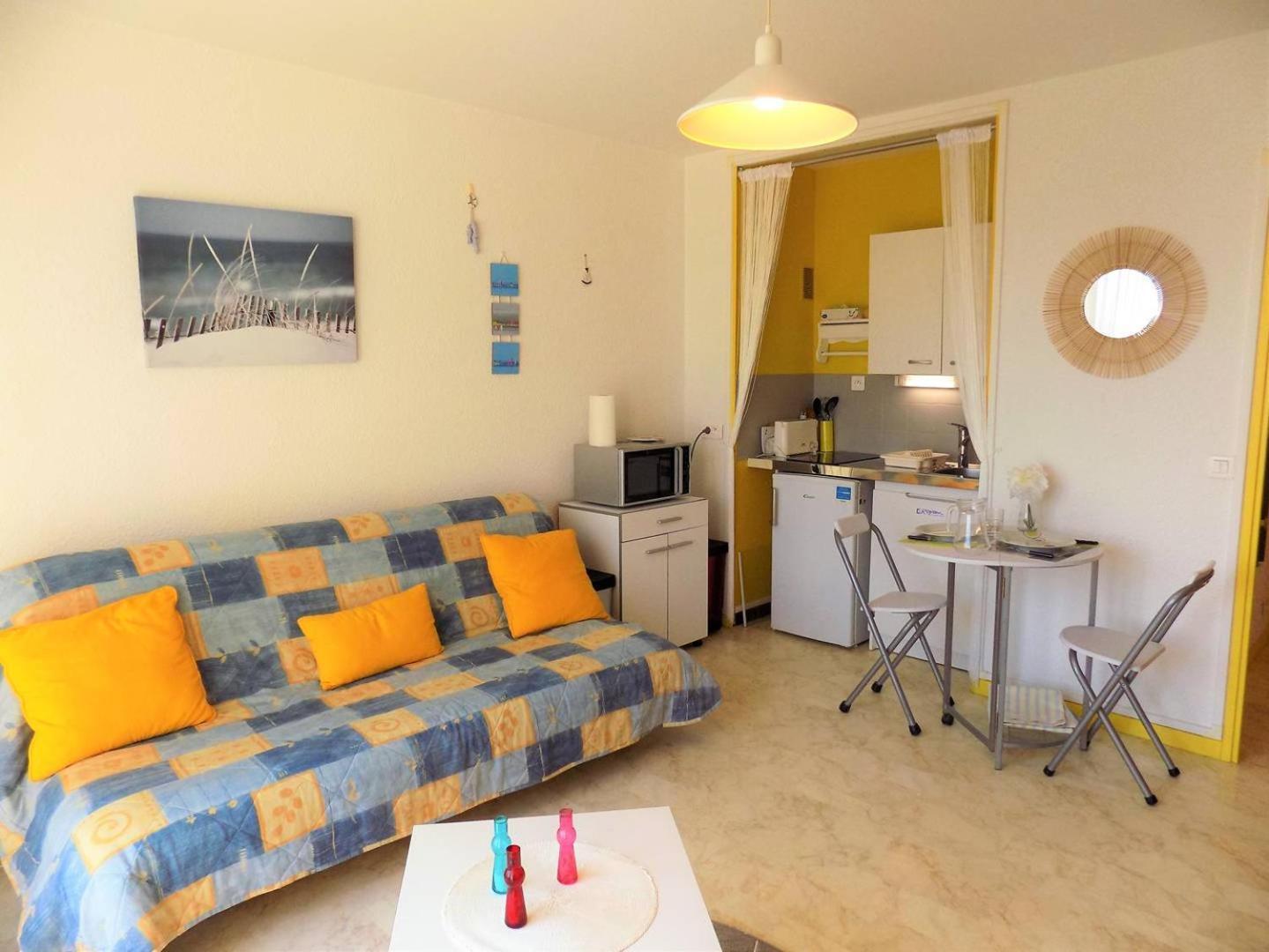 Royan - Studio Lumineux Au Calme - 30M De La Plage - Quartier Du Parc Luaran gambar